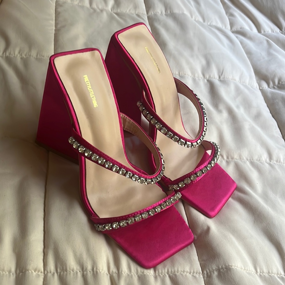 Bright pink diamond heels size 5.5
